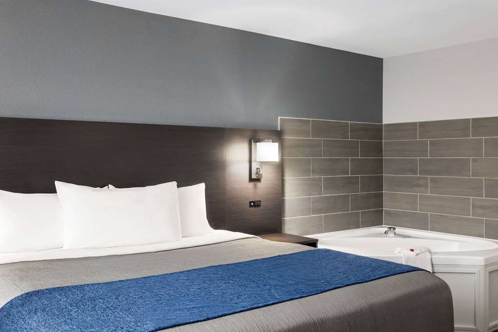 Days Inn by Wyndham Chillicothe - photo 39