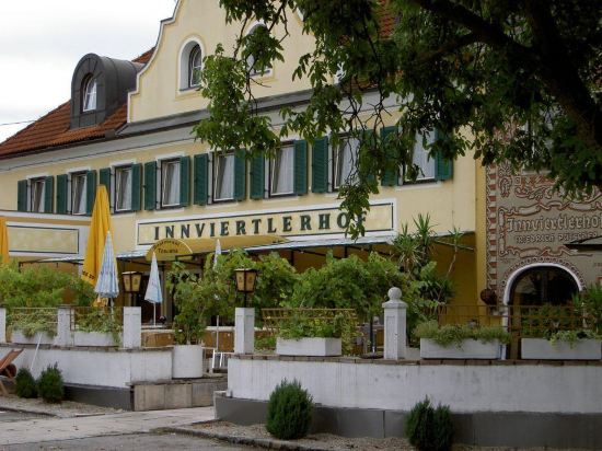Innviertlerhof — hotel in Traun