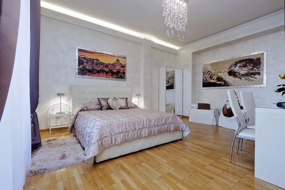 Luxury Rome Guest House — 4-Star Luxury Hotel in Rome, Italy