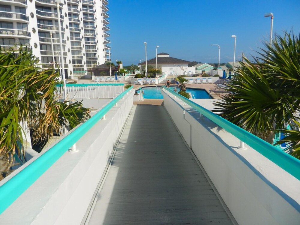 Surfside Resort #1409 - photo 19