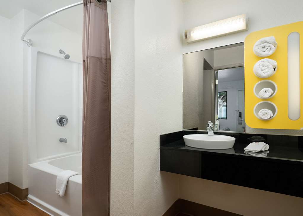 Motel 6 Goleta CA Santa Barbara - photo 19