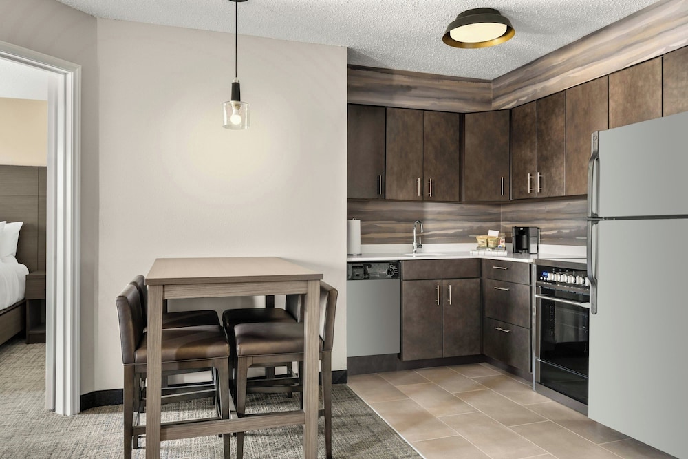 Residence Inn by Marriott Davenport - photo 8
