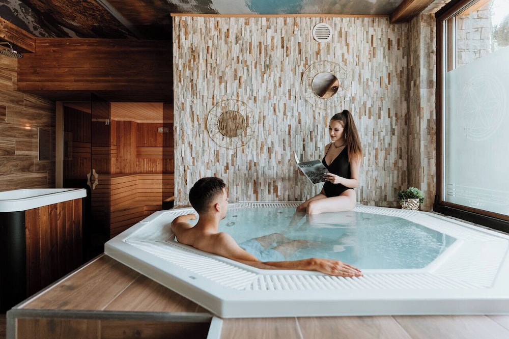 Aparthotel Góralski Spa & Restaurant — 4-Star Luxury Hotel in Bialka Tatrzanska, Poland