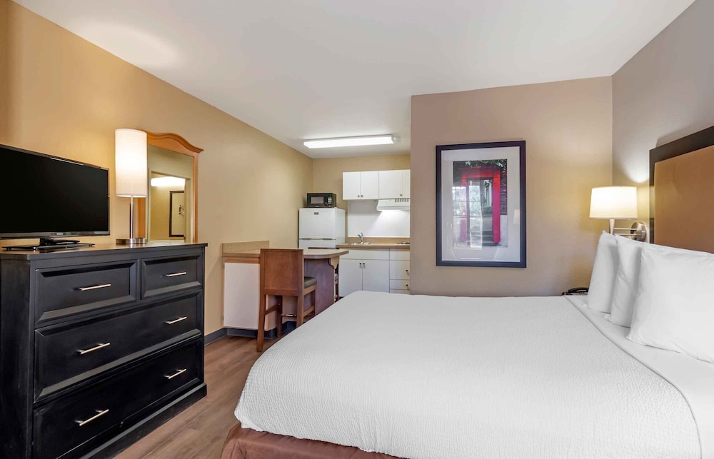 Extended Stay America Suites Kansas City Shawnee Mission - photo 9