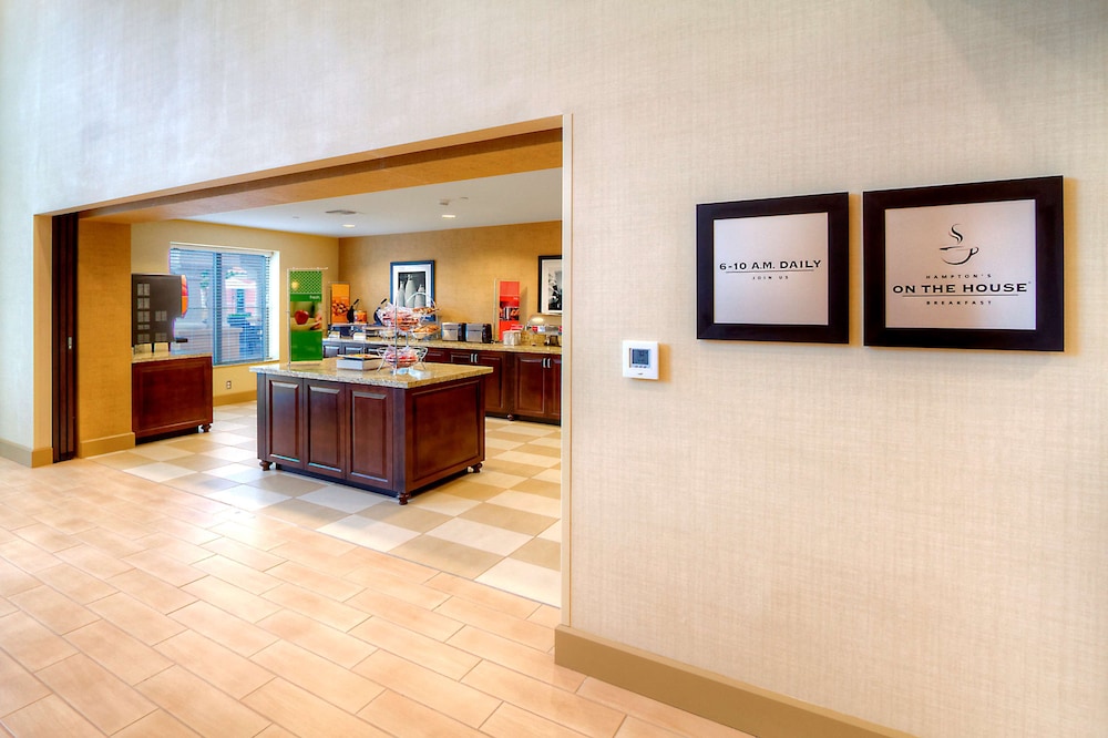 Hampton Inn & Suites Destin - photo 28