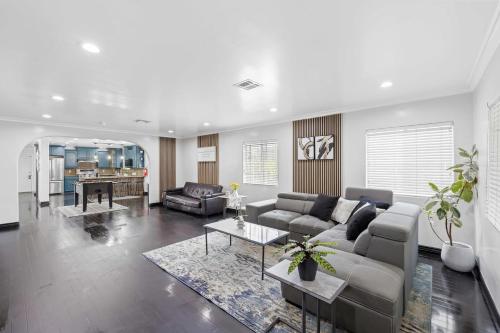 Central Location Family Size Home — 4-Star Luxury Hotel in Temple, United States