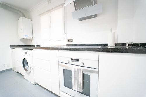Apartamento Avenida de Castilla — 4-Star Luxury Hotel in Gijon, Spain