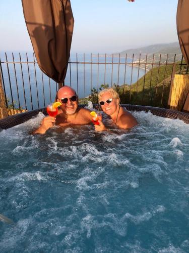B&B Roomantic & Piscina Idromassaggio — 4-Star Luxury Hotel in Cefalu, Italy