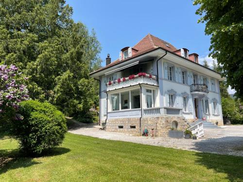 Appartement de standing à Vallorbe — 4-Star Luxury Hotel in Vallorbe, Switzerland