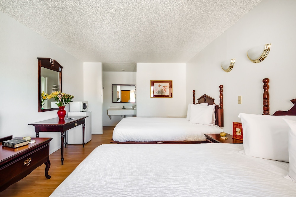 OYO Hotel Groesbeck - photo 12