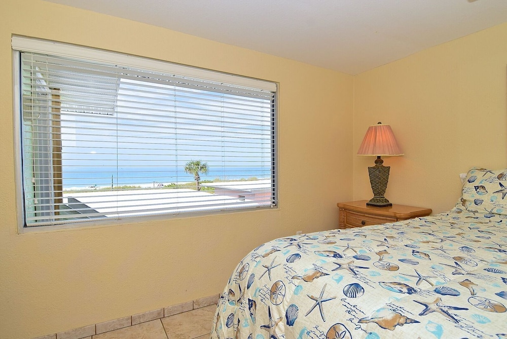 A Beach Retreat - photo 26