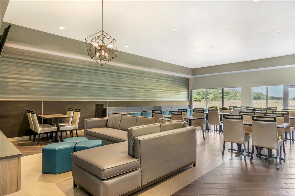 Best Western Plus Parkside Inn & Suites - photo 28