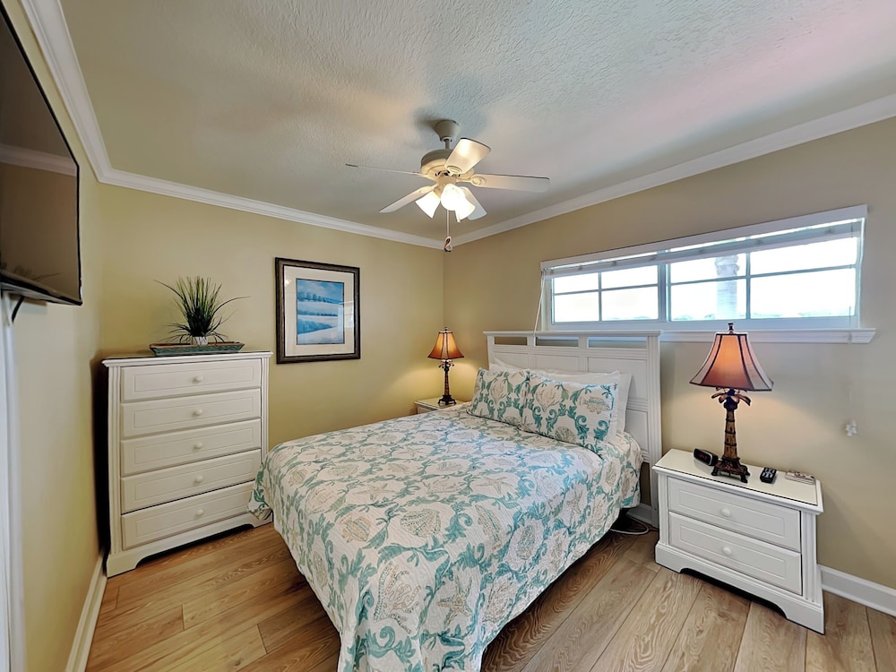 Barefoot Beach Resort B 201 by Distinctive Beach Rentals - photo 11