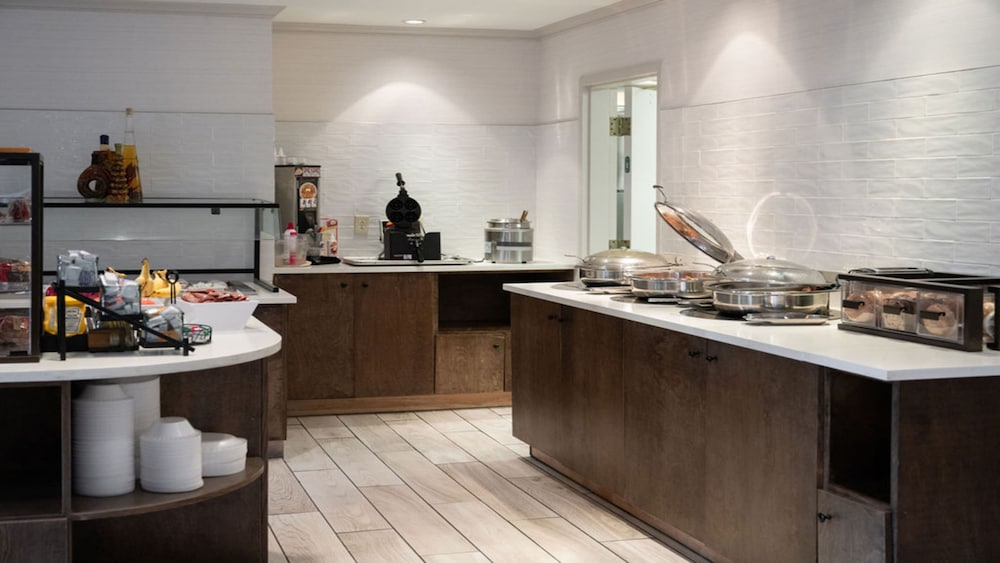 Staybridge Suites Jackson by IHG - photo 66