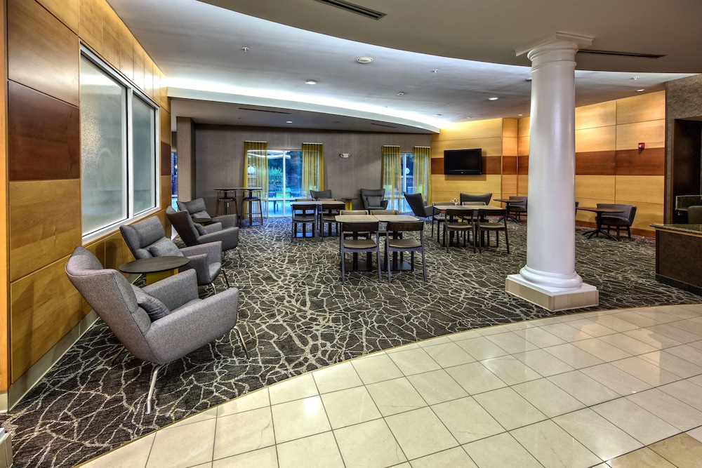 Springhill Suites by Marriott New Bern - photo 4