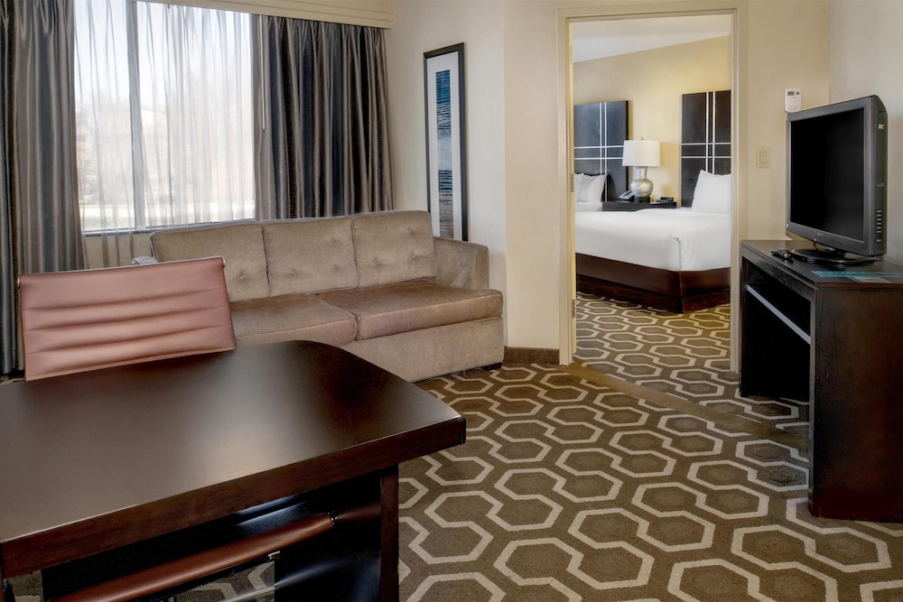 Hampton Inn by Hilton St. Louis Airport - photo 52