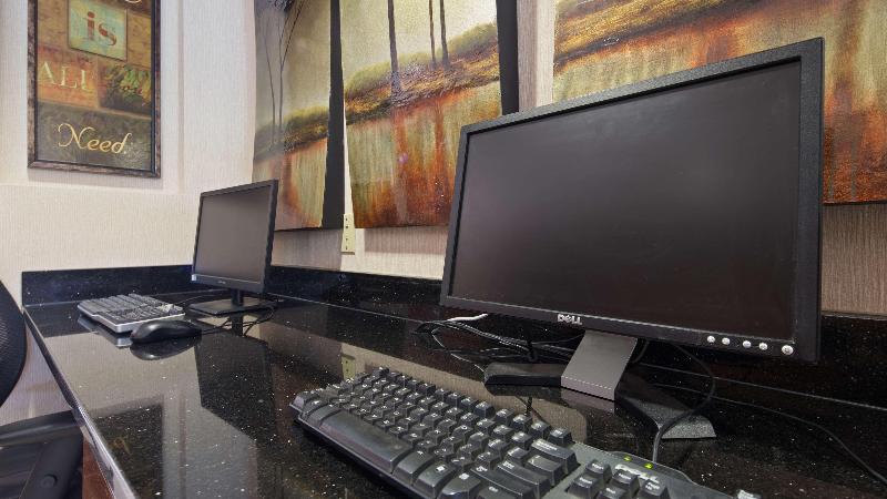 Best Western Plus Huntersville Inn & Suites Near Lake Norman - photo 29