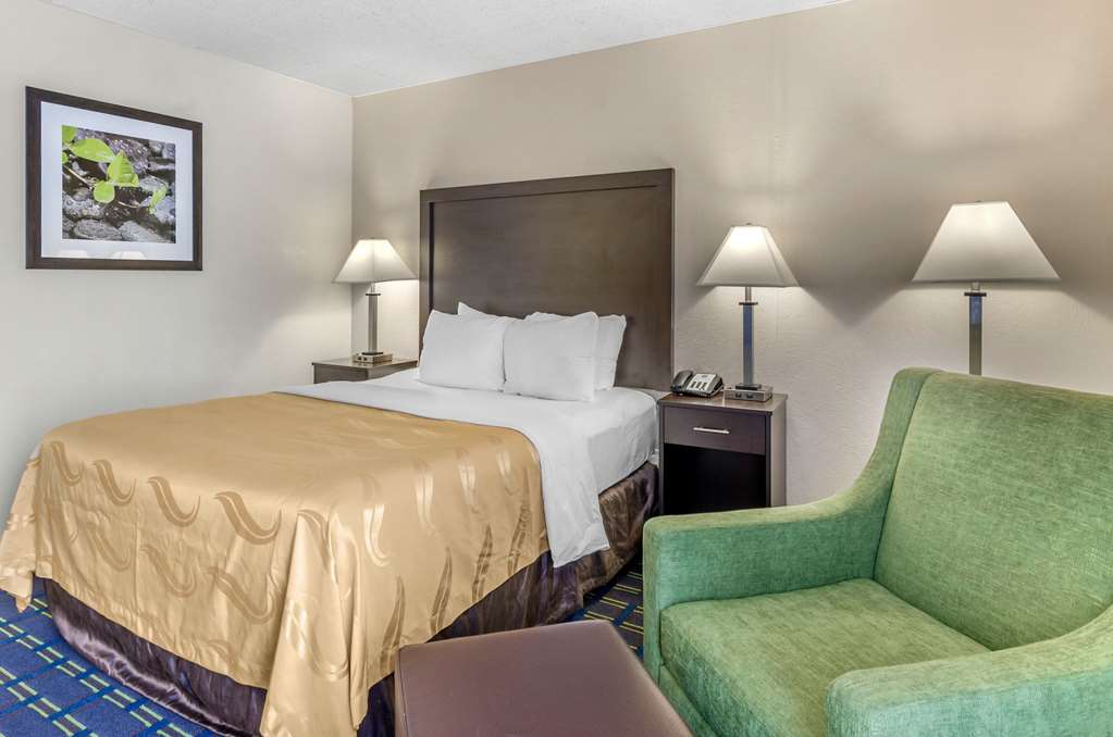 Quality Inn Waynesboro Skyline Drive - photo 5