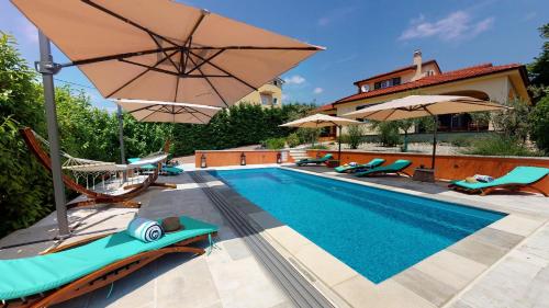 Villa Oasis Kostrena — 4-Star Luxury Hotel in Kostrena, Croatia