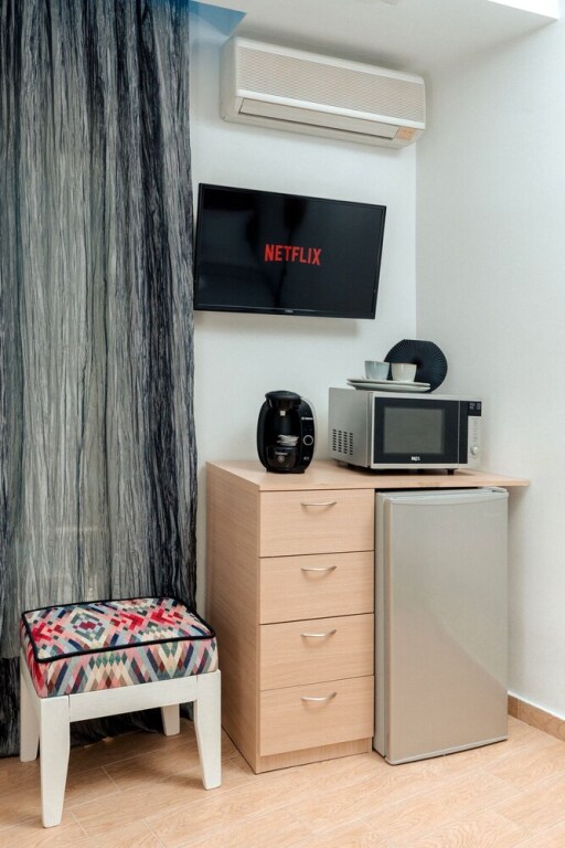 Sea View Studio in front of the Beach. in Nea Peramos, Greece