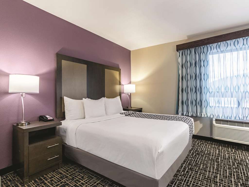 La Quinta Inn & Suites by Wyndham Glenwood Springs - photo 22