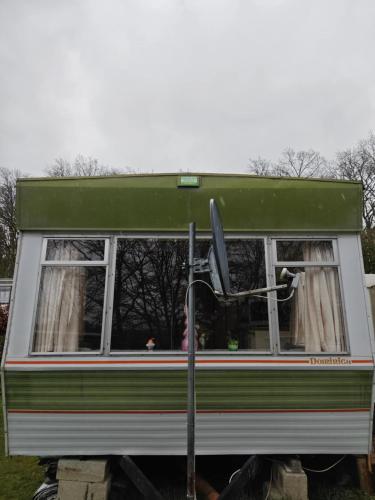 Caravan Hereumond - carbon neutral hotel in Unknown City