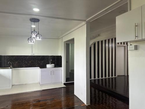 Large 3bdr Holiday Home Great Location Labasa Jumanzuls Abode — 4-Star Luxury Hotel in Labasa, Fiji