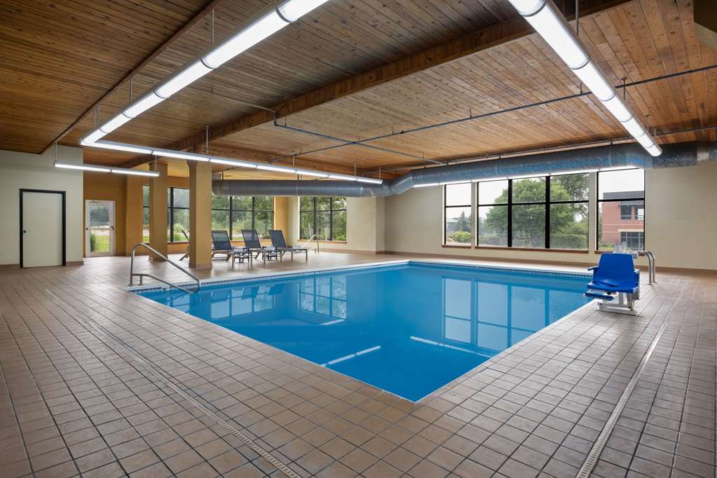 Days Inn & Suites by Wyndham Bozeman - photo 6