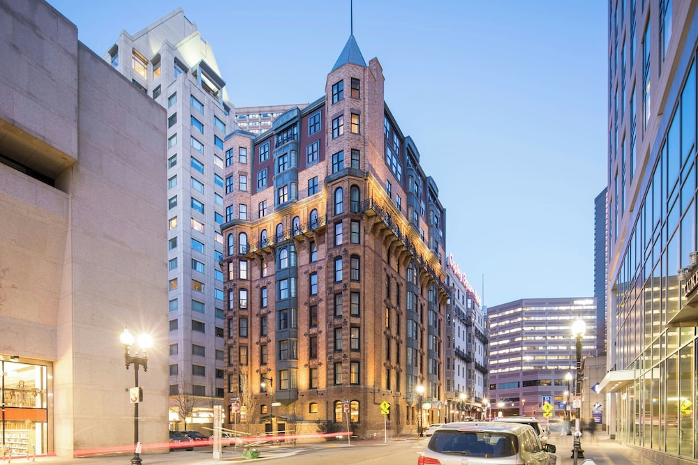 Courtyard by Marriott Boston Copley Square in Boston, United States