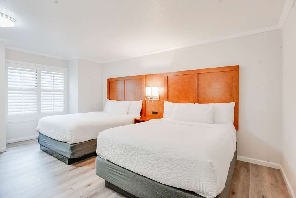 Ramada by Wyndham Mountain View - photo 9