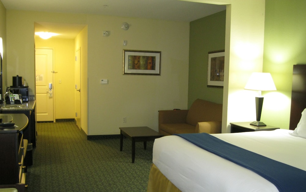 Holiday Inn Express & Suites Covington by IHG - photo 5