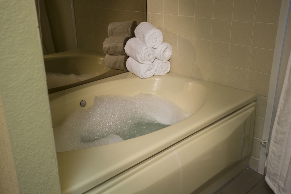 Boardwalk Resorts Atlantic Palace - photo 22