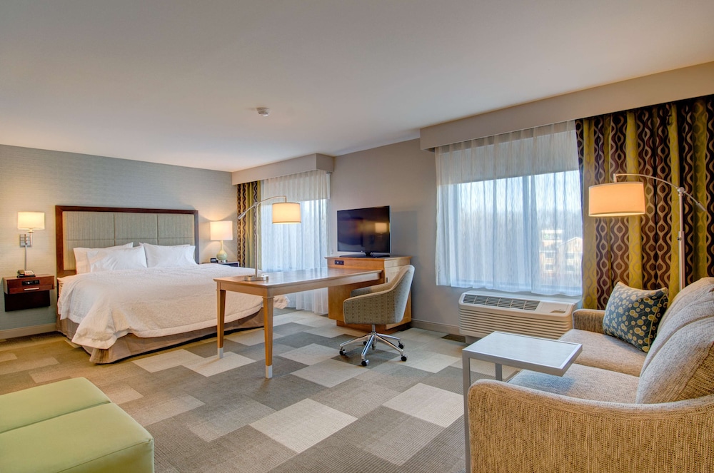 Hampton Inn Boston Westborough - photo 10