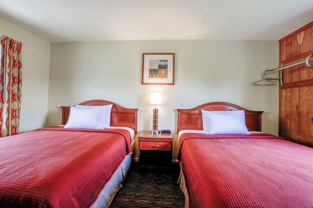 Relax Inn By OYO Natural Bridge I 81 - photo 22