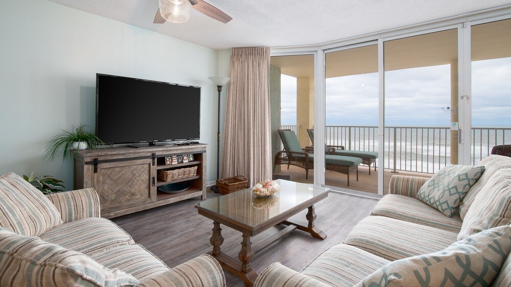 Long Beach 4 1007E 556192 by RedAwning - photo 51