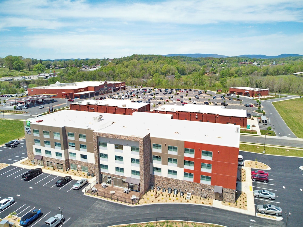 Holiday Inn Express & Suites Abingdon by IHG - photo 17