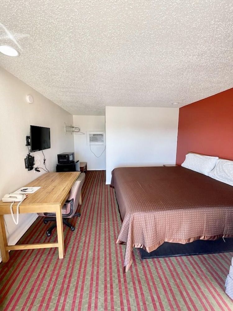 Red River Inn - photo 8