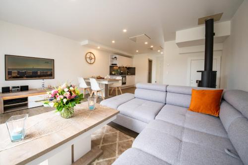 Baltic Village — carbon neutral stay, Damp