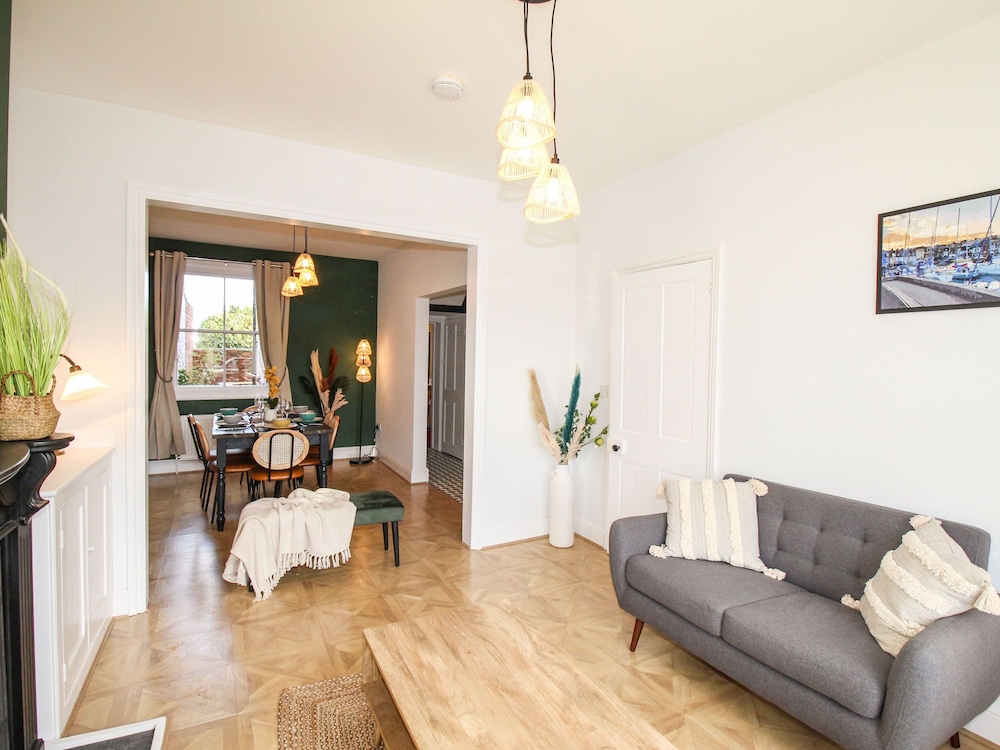 Wolf Cottage — 4-Star Luxury Hotel in Weymouth, United Kingdom