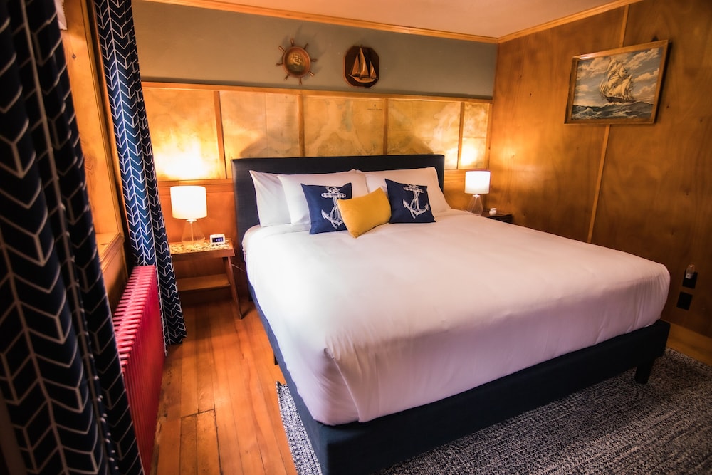 Anchor Inn Resort in Lincoln, United States