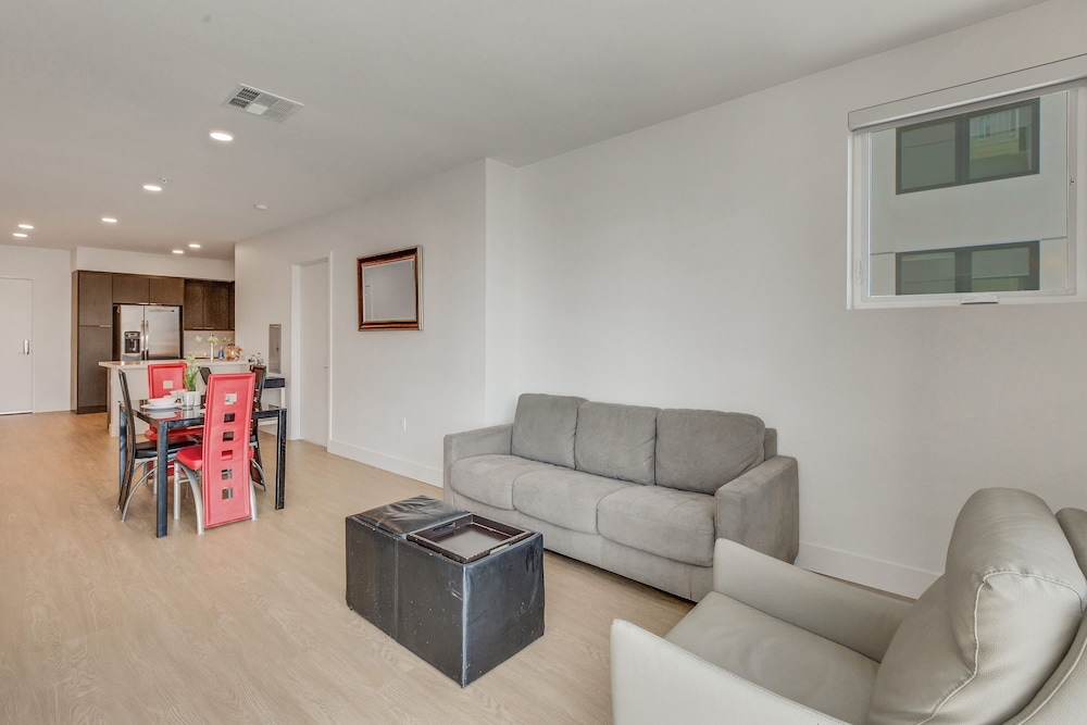Suitesrus Apart Hotel Near Dodgers Stadium - photo 16