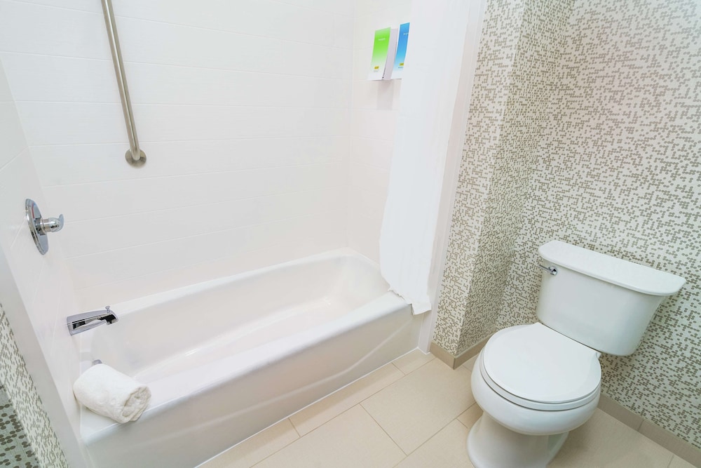 Home2 Suites by Hilton San Antonio at the Rim - photo 25