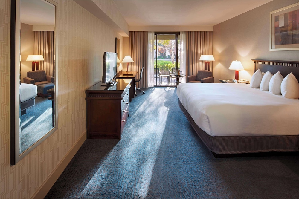 Doubletree by Hilton Newark Fremont - photo 24