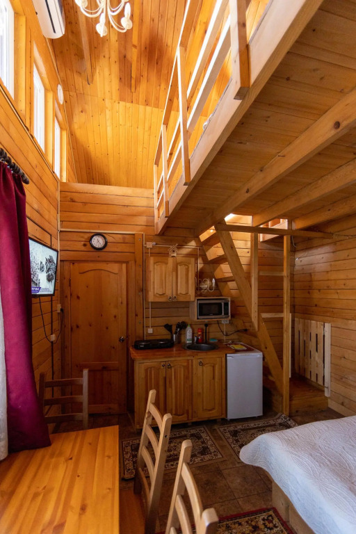 Blackbirds - carbon neutral hotel in Unknown City