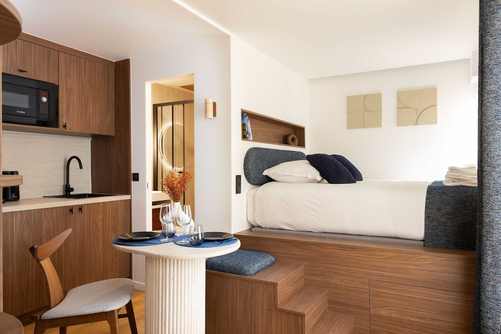 Place de la Republique Hideaway — 4-Star Luxury Hotel in Paris, France
