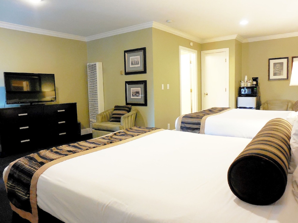 Sea Breeze Inn And Cottages - photo 48