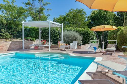 Villa Design — 4-Star Luxury Hotel in Pergola, Italy