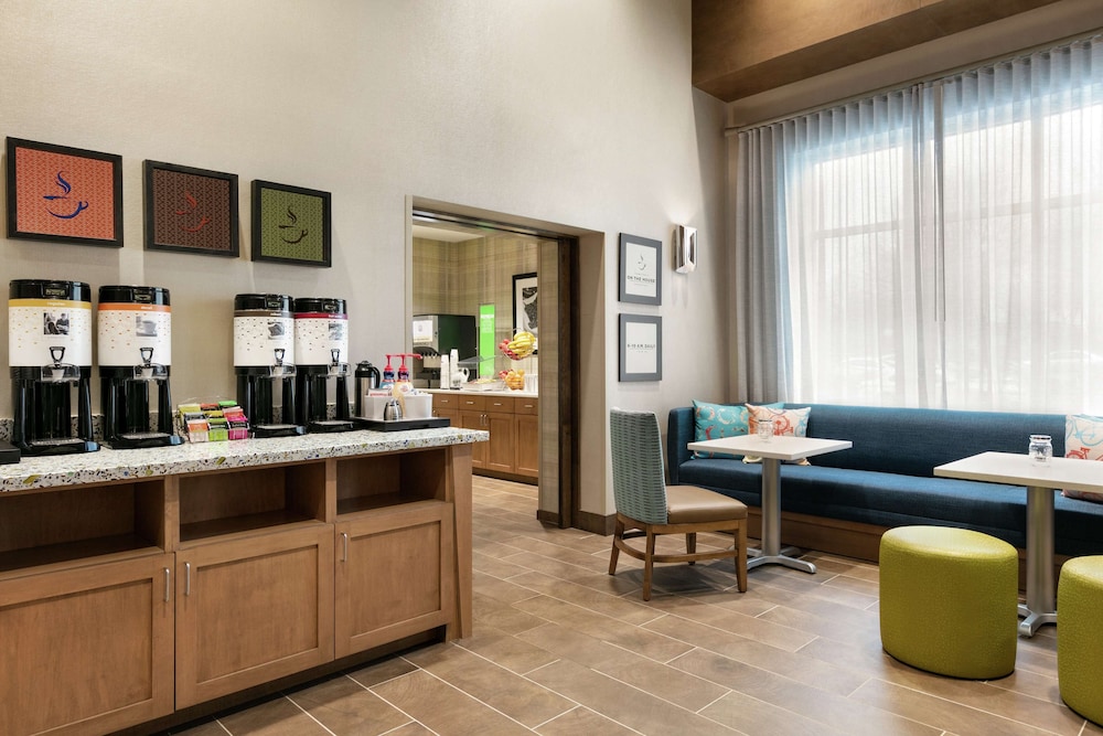 Hampton Inn & Suites Johns Creek - photo 36