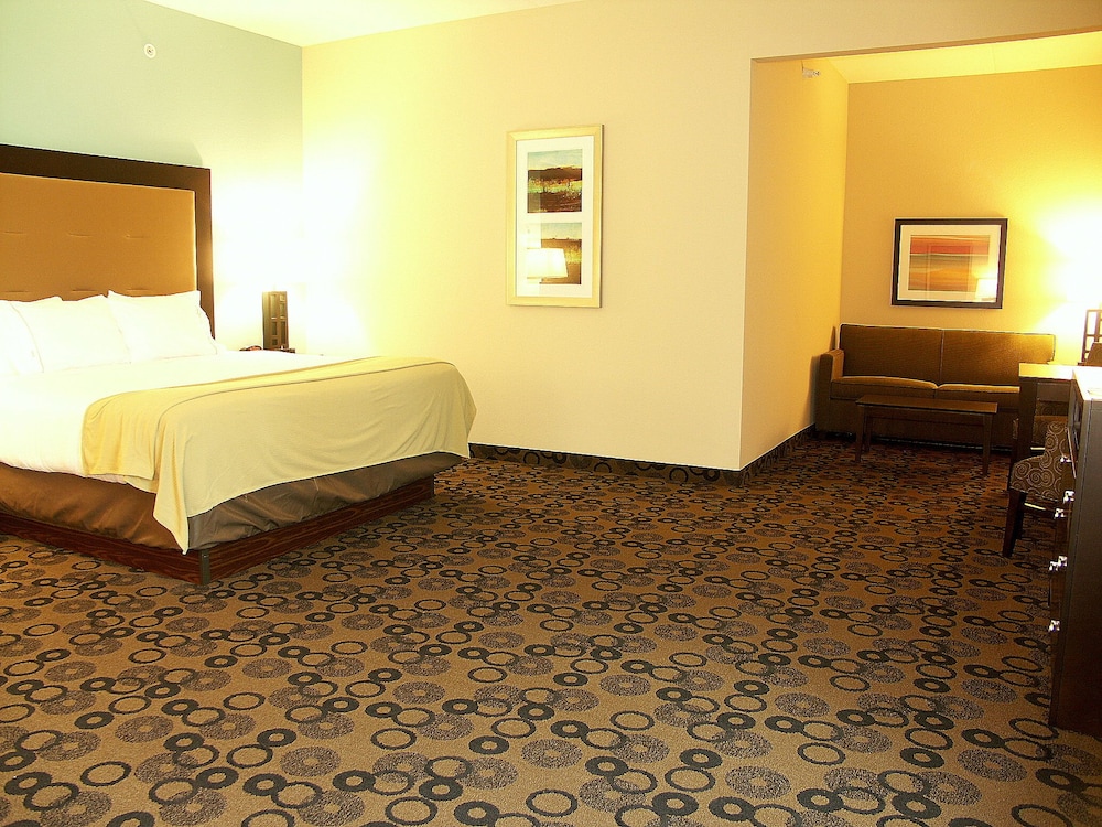 Holiday Inn Express Cleveland Northwest by IHG - photo 4