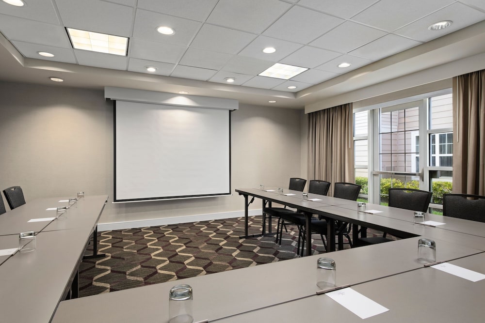 Residence Inn by Marriott Mt. Laurel at Bishop's Gate - photo 23